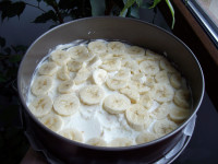 Tort Deliciu de Weekend cu mascarpone, banane, ananas si capsuni