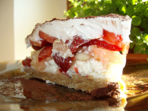 tort cu fructe